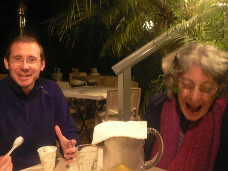 Romain et Rose discutent Vegemite